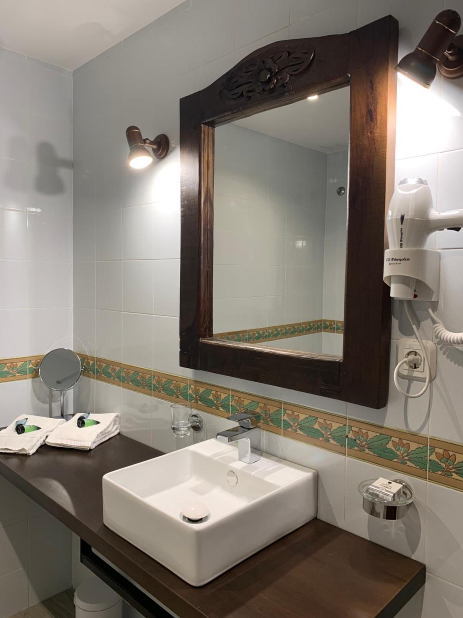 Hotel El Jardin Del Laurel Candelario Zewnętrze zdjęcie